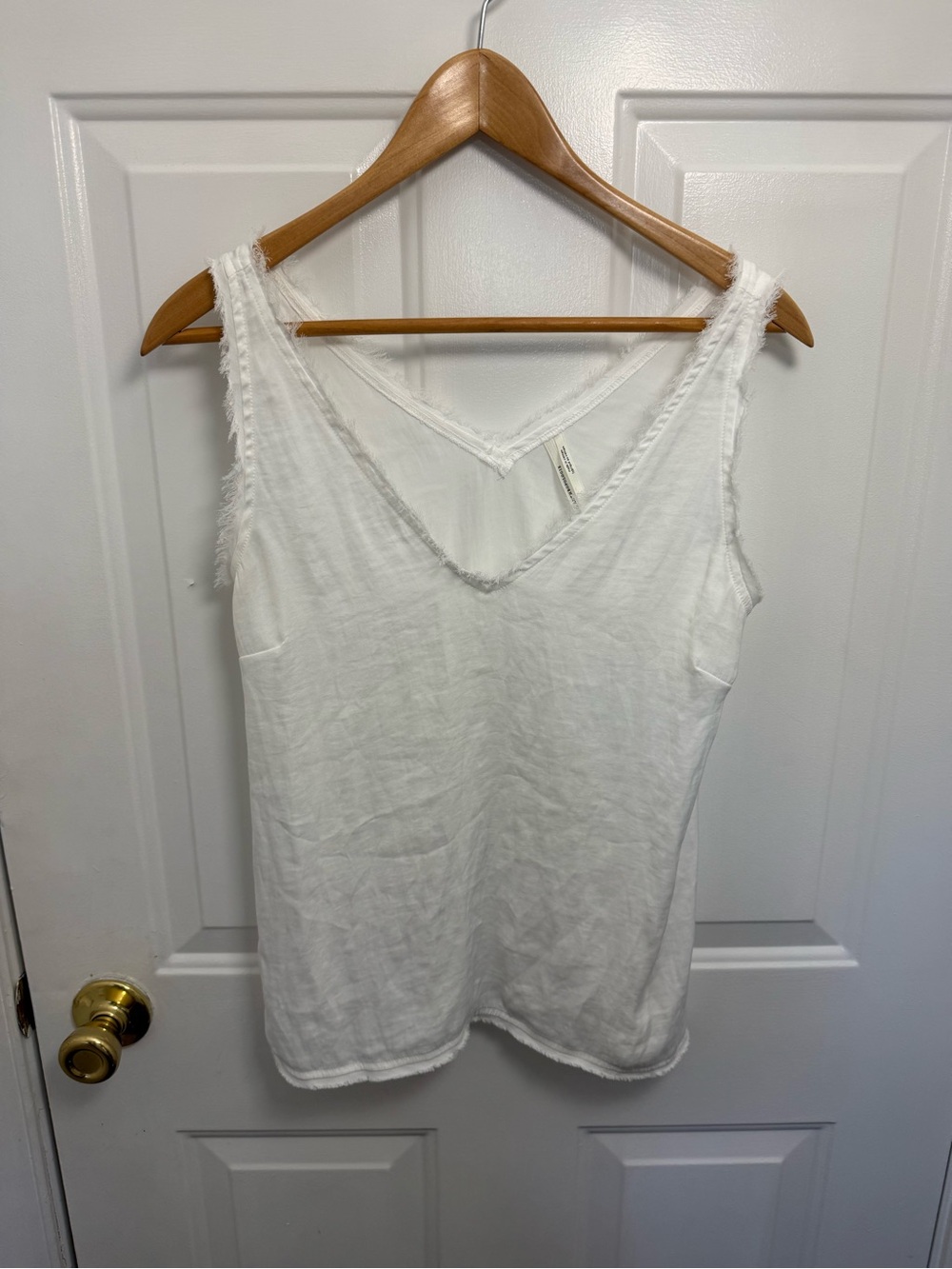 Anthropologie White Sleeveless V Neck Top Size Small Raw Hem Business Office
